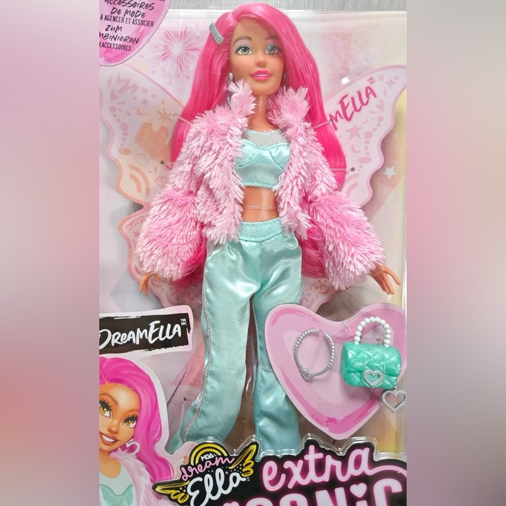 DreamElla Extra Iconic Doll